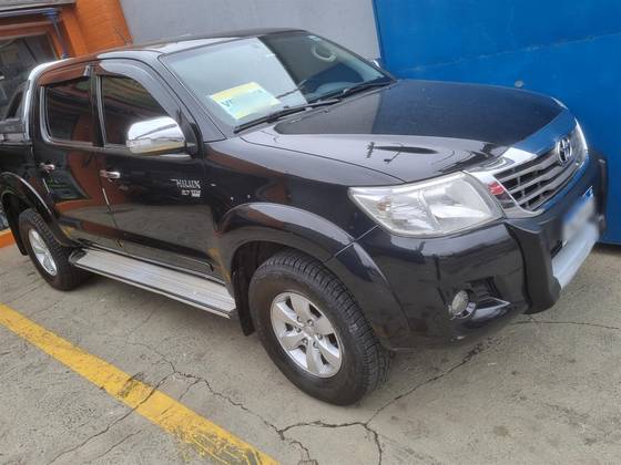 TOYOTA HILUX 2.7 SRV 4X4 CD 16V FLEX 4P AUTOMÁTICO TOYOTA HILUX 2.7 SRV 4X4 CD 16V FLEX 4P AUTOMÁTICO